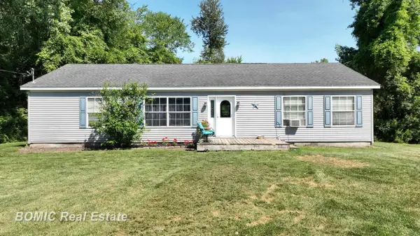 3865 Mushroom RD, Caro, MI 48723