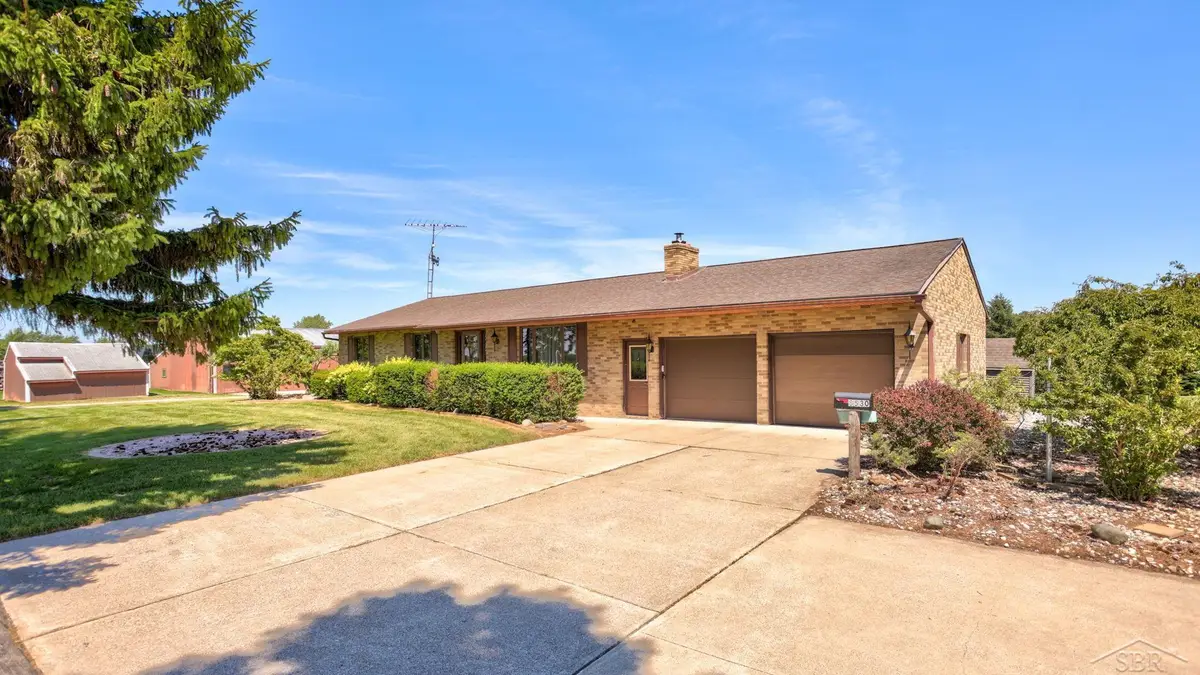 8530 N Orr RD, Freeland, MI 48623 - #1