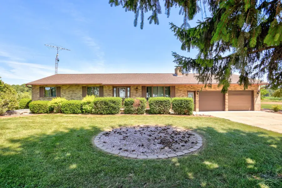 8530 N Orr RD, Freeland, MI 48623 - #3