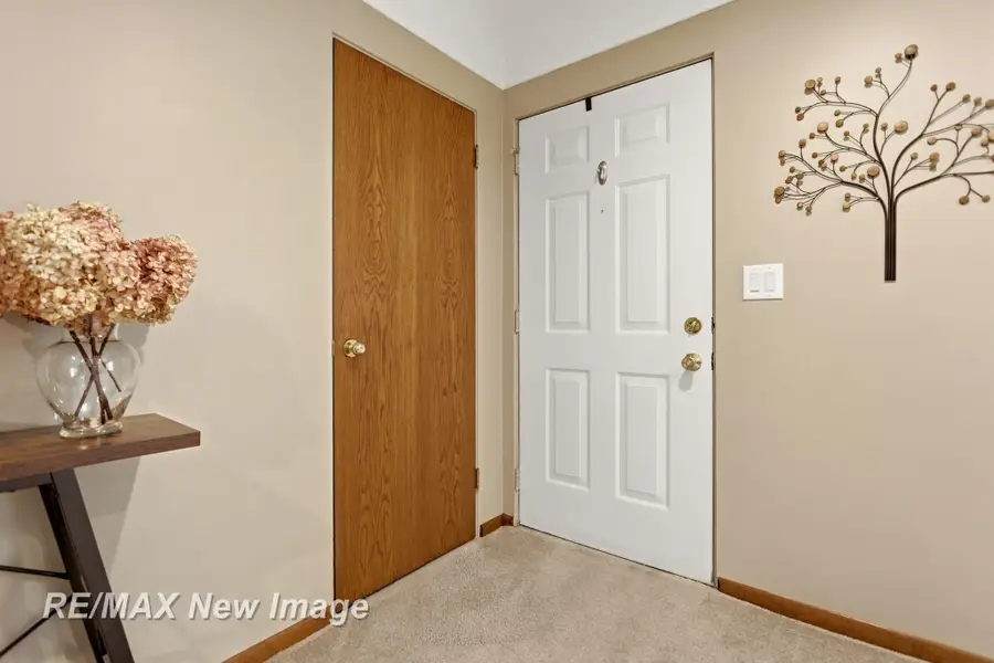 6781 Griffore RD, Saginaw, MI 48604 - #3