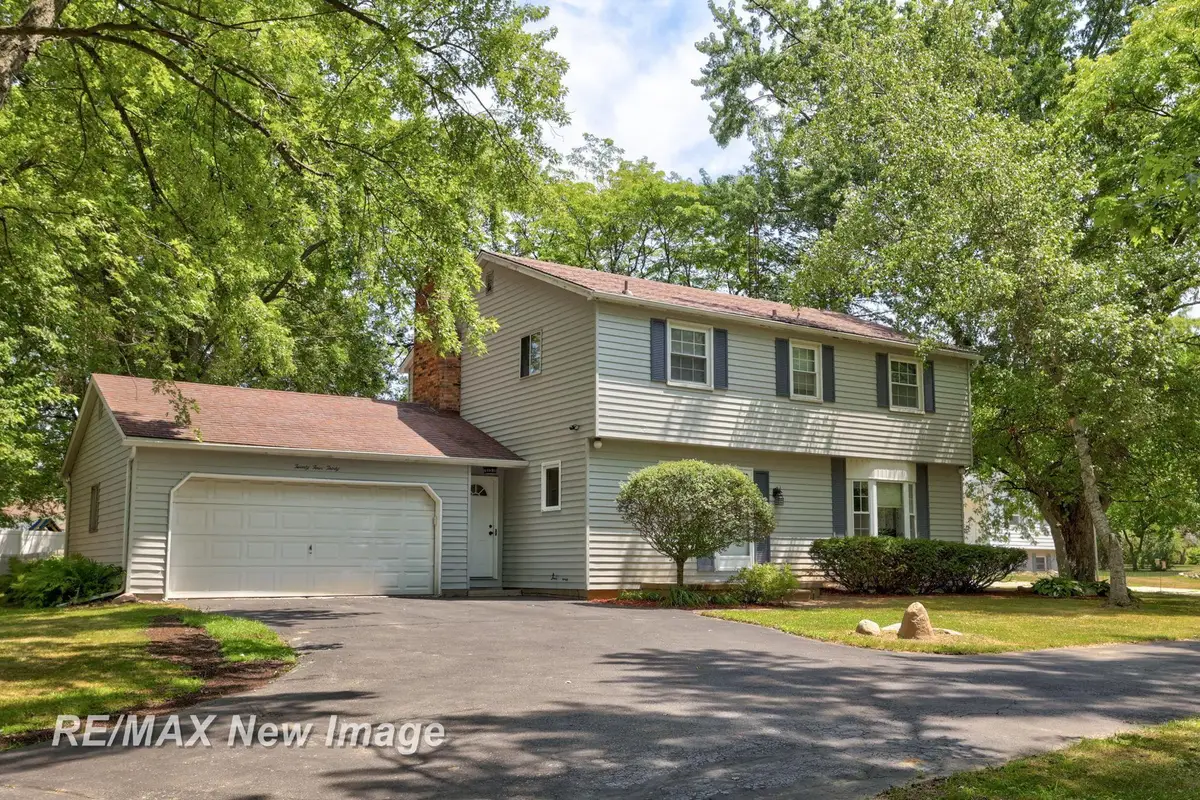 2430 Fair Ln LN, Burton, MI 48509 - #1