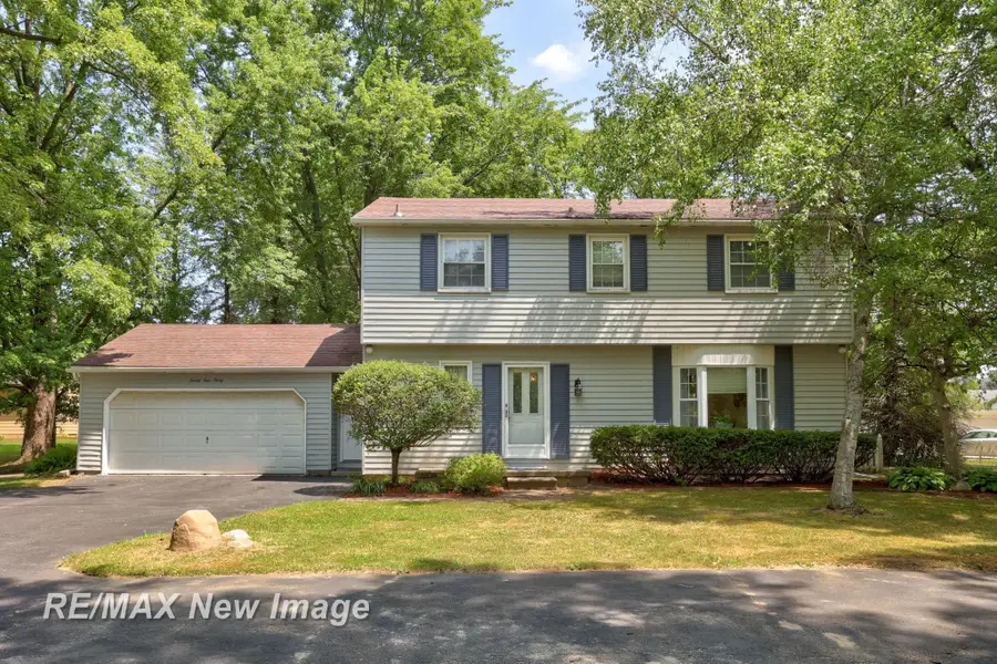 2430 Fair Ln LN, Burton, MI 48509 - #2