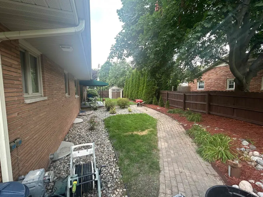 740 Wilson AVE, Saginaw, MI 48638 - #3
