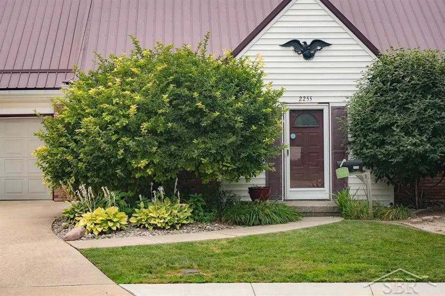 2255 Mayfield RD, Saginaw, MI 48602 - #2