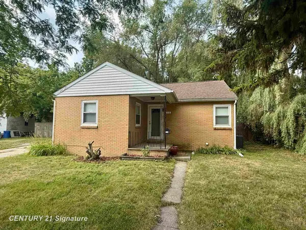 110 21st ST, BayCity, MI 49708