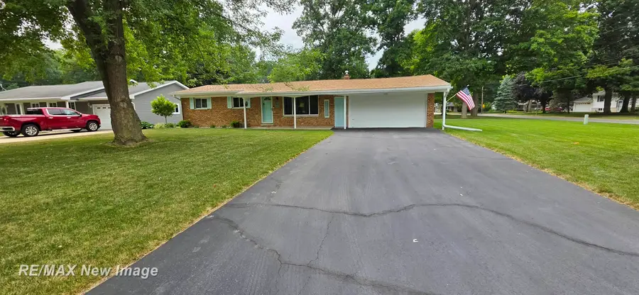 1050 Curwood RD, Saginaw, MI 48609 - #3