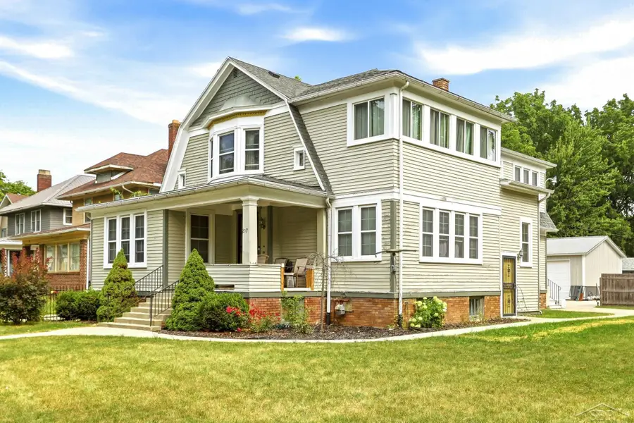 817 E Holland AVE, Saginaw, MI 48601 - #2
