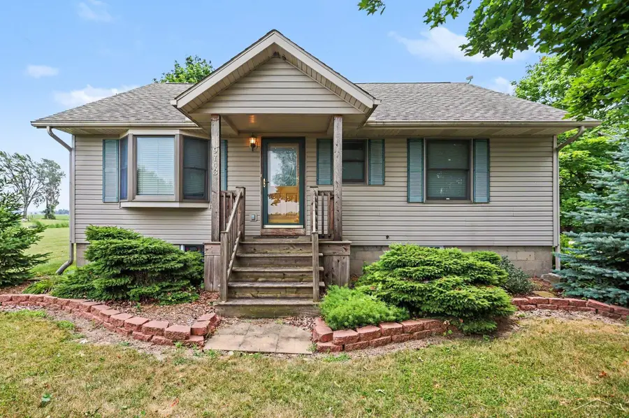 9743 Sanilac RD, Frankenmuth, MI 48734 - #2