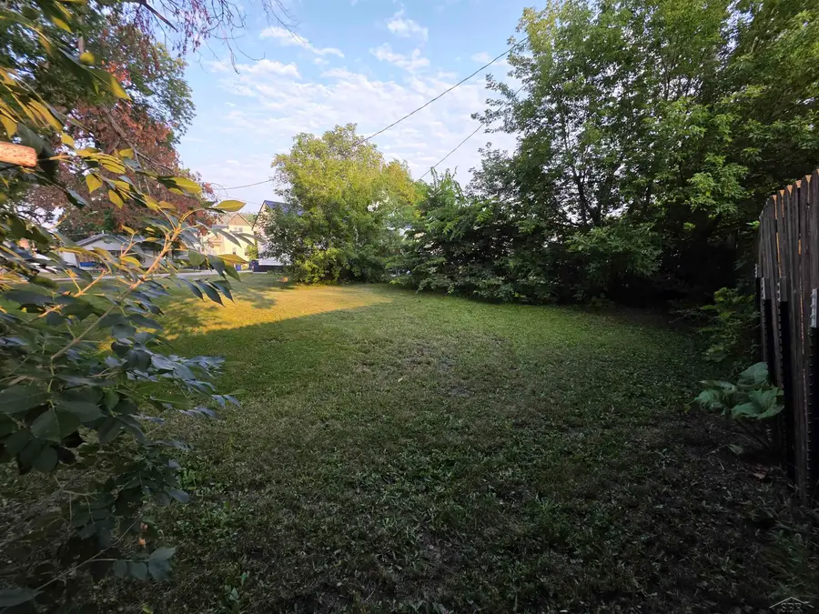 208 S Sheridan ST, Bay City, MI 48604 - #3