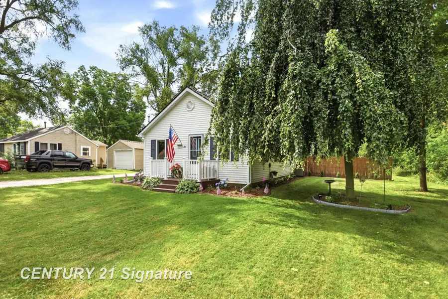 6883 Wegner RD, Saginaw, MI 48609 - #3