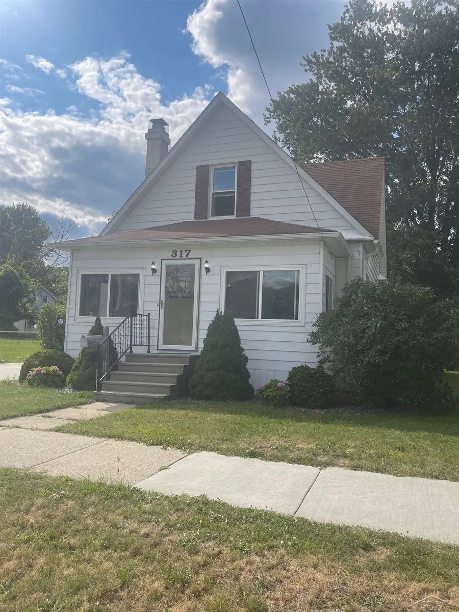 317 N Bates ST, Saginaw, MI 48602 - #2
