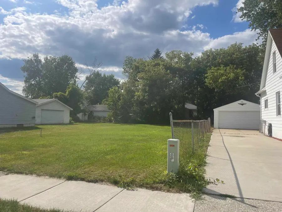 317 N Bates ST, Saginaw, MI 48602 - #3