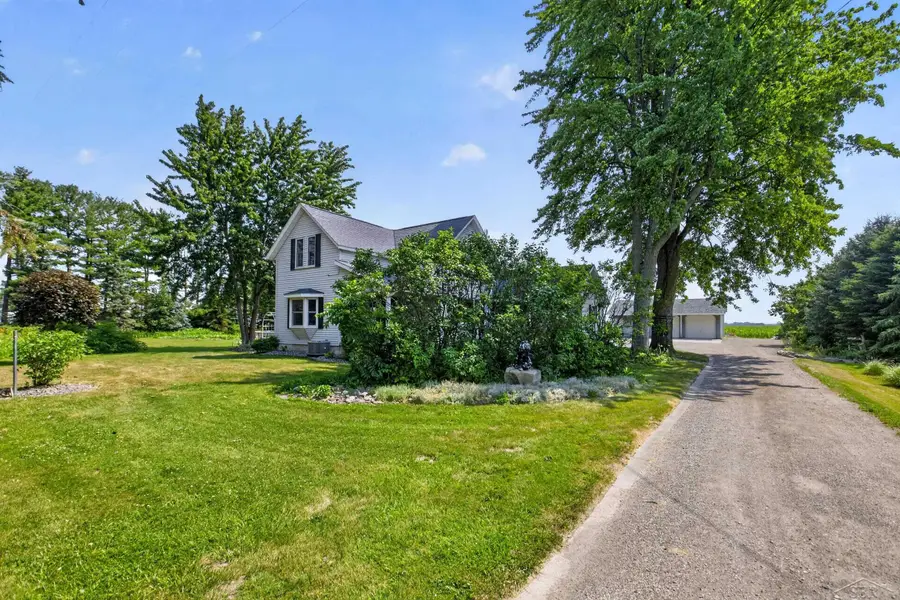 1210 N Steel RD, Merrill, MI 48637 - #3