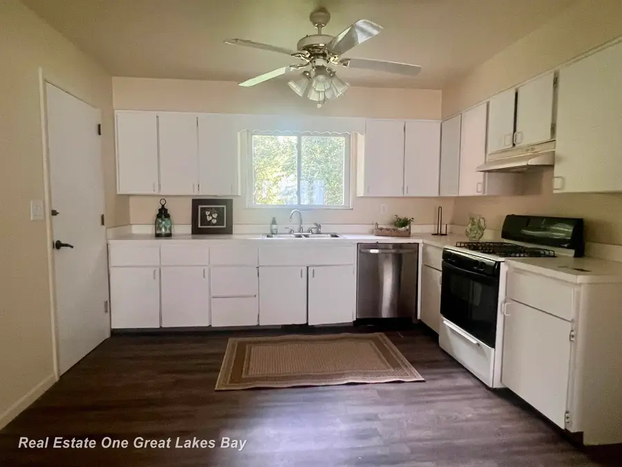 1275 Ruby Ann DR, Saginaw, MI 48601 - #3