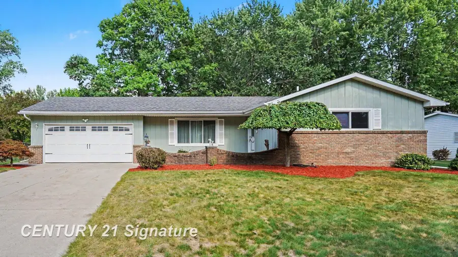 1105 Saint Andrews RD, Saginaw, MI 48638 - #2