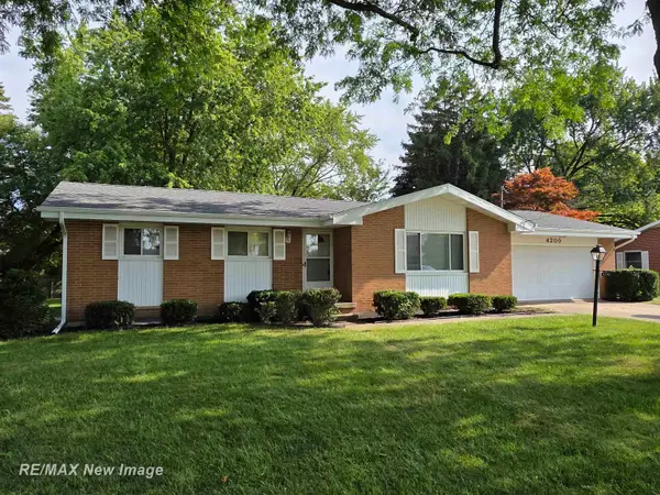 4200 S Wayside DR, Saginaw, MI 48603