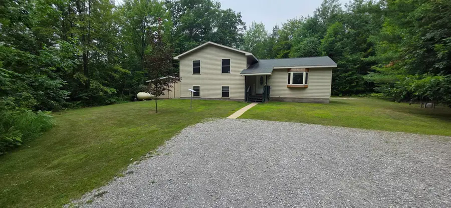 3371 Mill Station RD, Hale, MI 48739 - #2