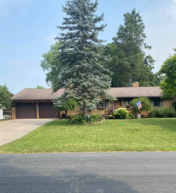 4860 Indian Trail RD, Saginaw, MI 48638