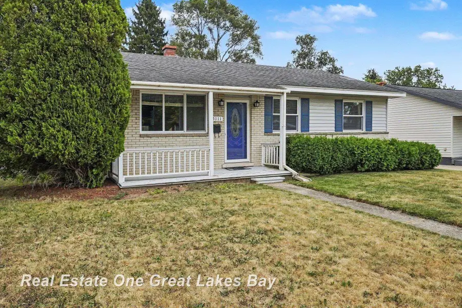 5111 Winston DR, Swartz Creek, MI 48473 - #2