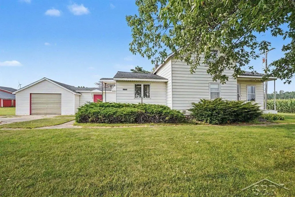 11125 E Jefferson RD, Wheeler, MI 48662 - #1