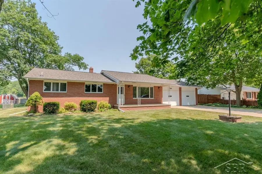 8908 Kochville RD, Saginaw, MI 48603 - #3