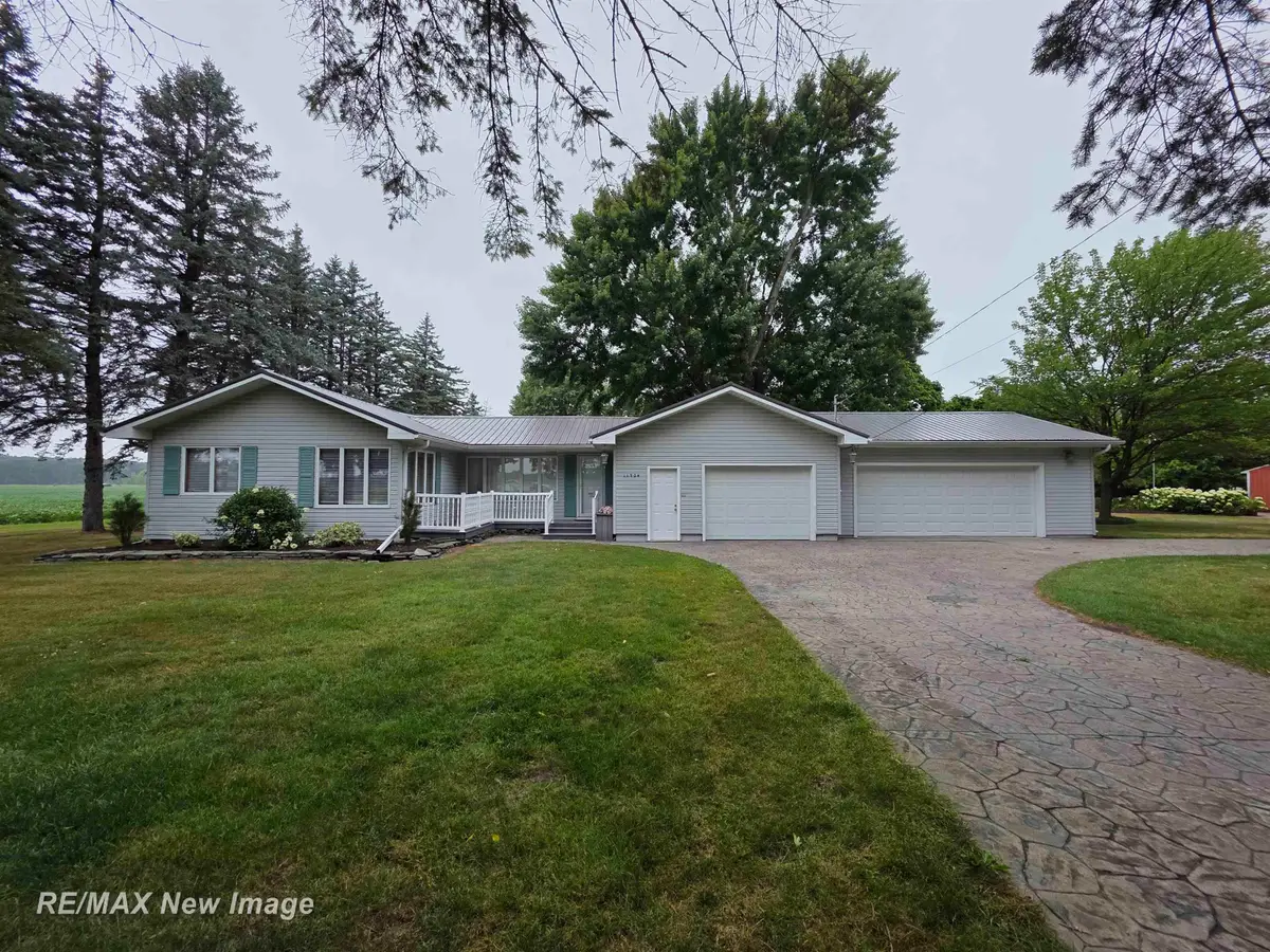 11904 Peet RD, Chesaning, MI 48616 - #1