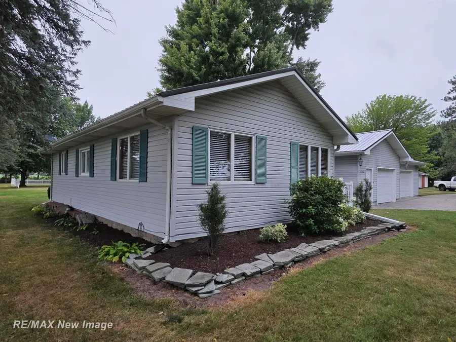 11904 Peet RD, Chesaning, MI 48616 - #3