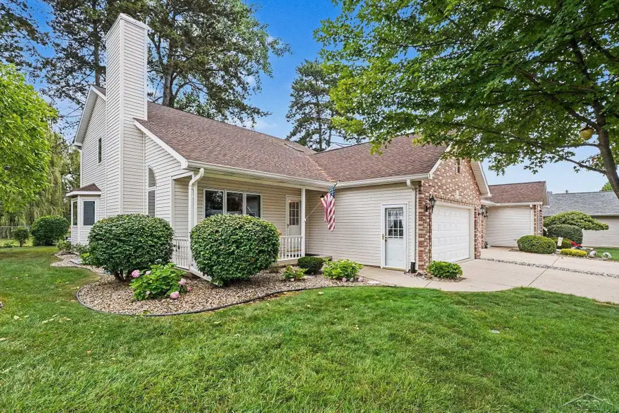 8 Thornapple CT, Saginaw, MI 48603 - #2