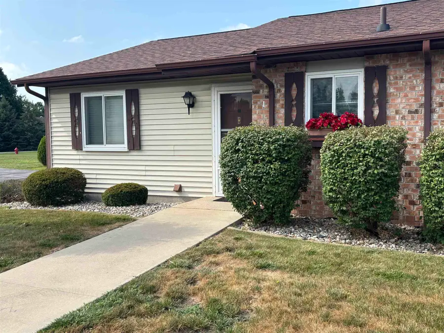 437 W Schleier ST, Frankenmuth, MI 48734 - #2