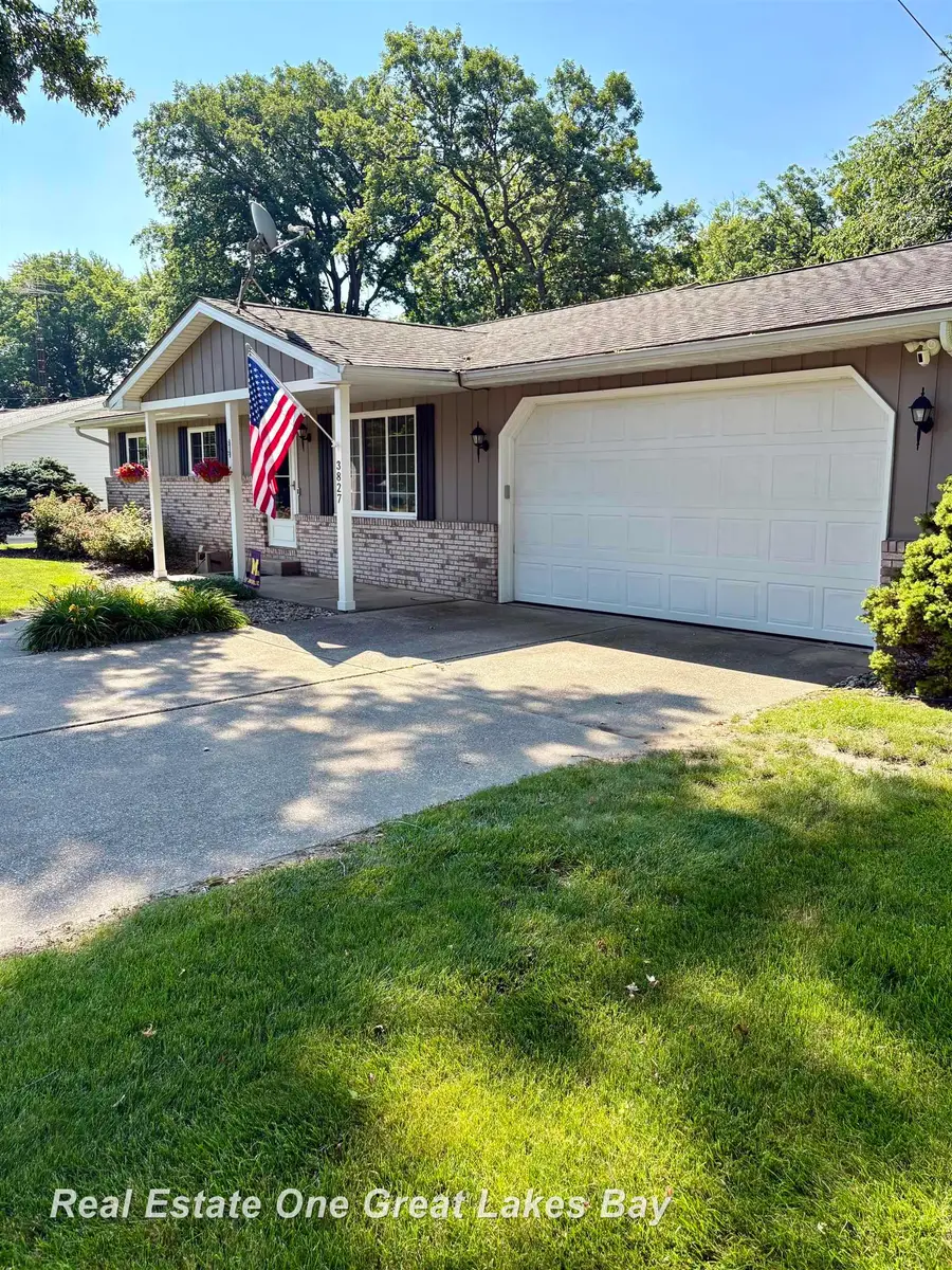3827 S Hartford DR, Saginaw, MI 48603 - #2