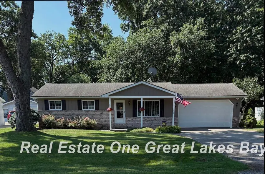 3827 S Hartford DR, Saginaw, MI 48603 - #3