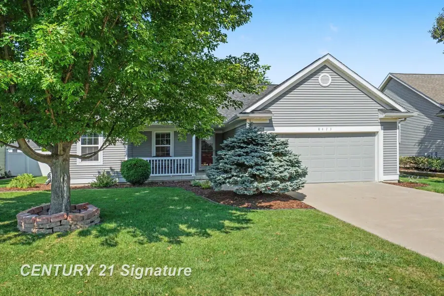 8473 Waxwing DR, Freeland, MI 48623 - #2