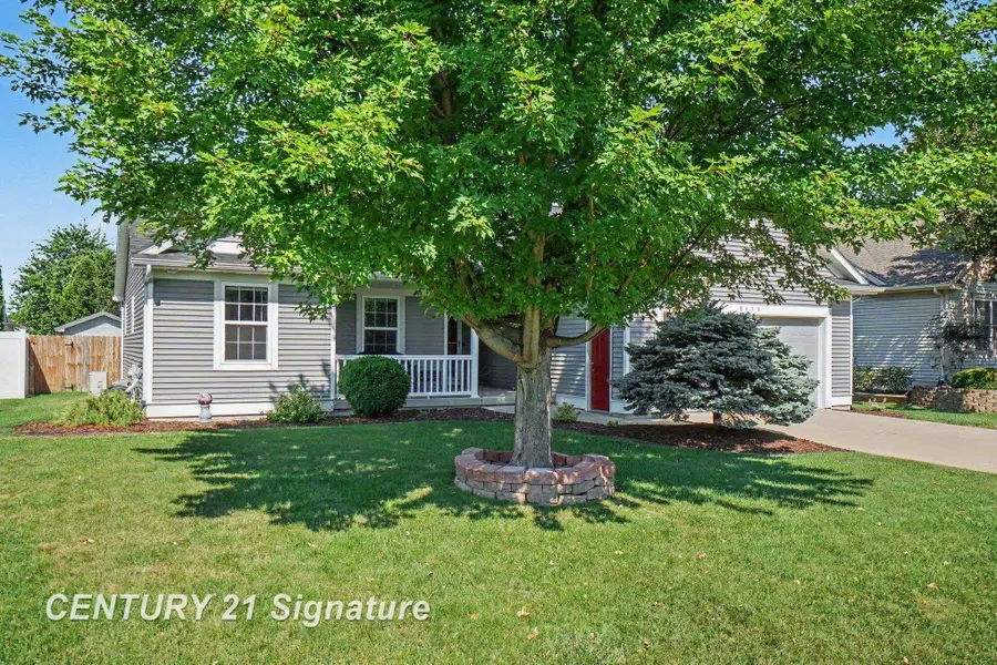 8473 Waxwing DR, Freeland, MI 48623 - #3
