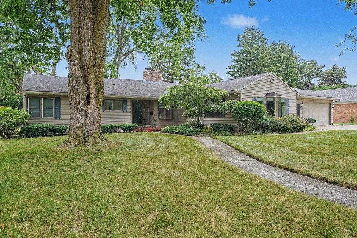 22 Benton RD, Saginaw, MI 48602 - #1