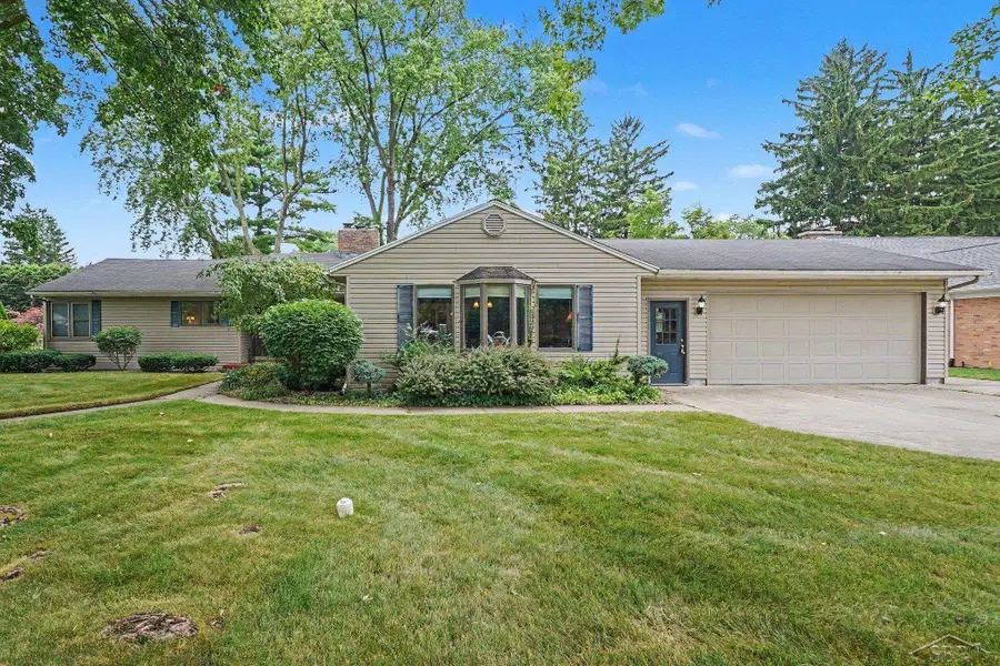 22 Benton RD, Saginaw, MI 48602 - #2