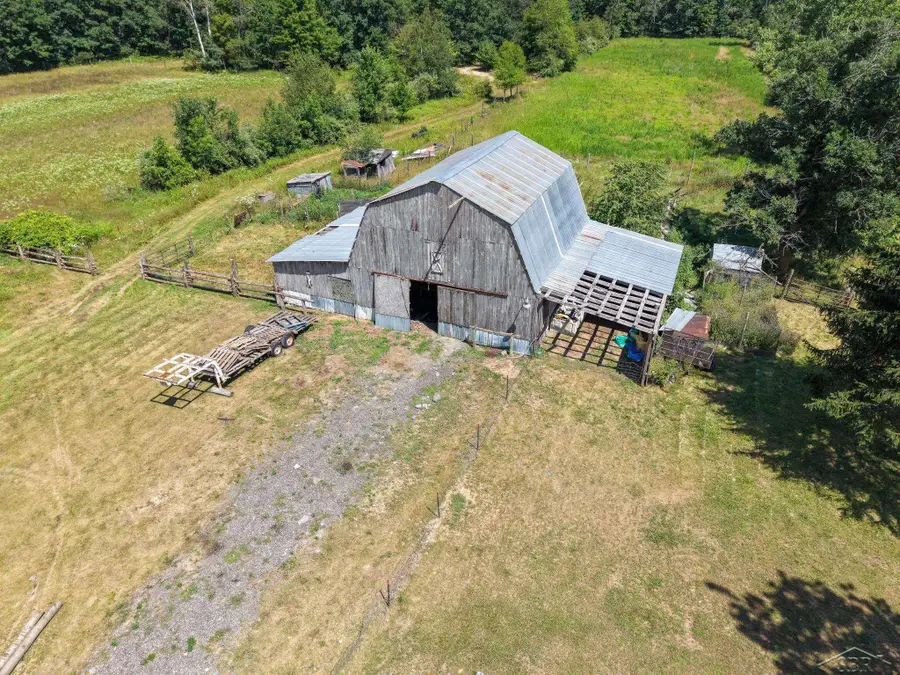 3336 Bay Glad County Line RD, Rhodes, MI 48652 - #2