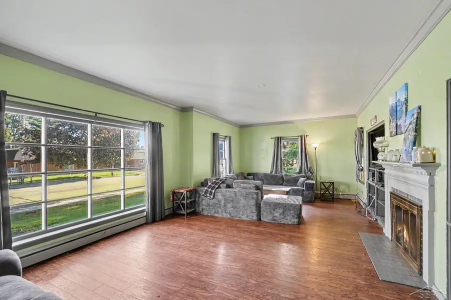 526 E Cedar ST, Standish, MI 48658 - #3