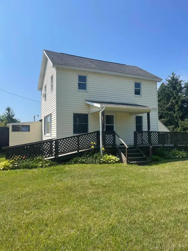 311 W Townline 16 RD, Pinconning, MI 48650