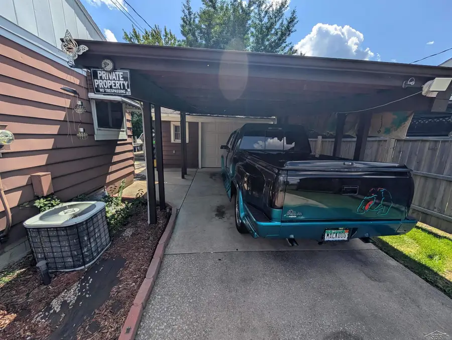 4764 Hess RD, Saginaw, MI 48601 - #3