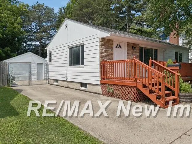 911 Thurman ST, Saginaw, MI 48602 - #3