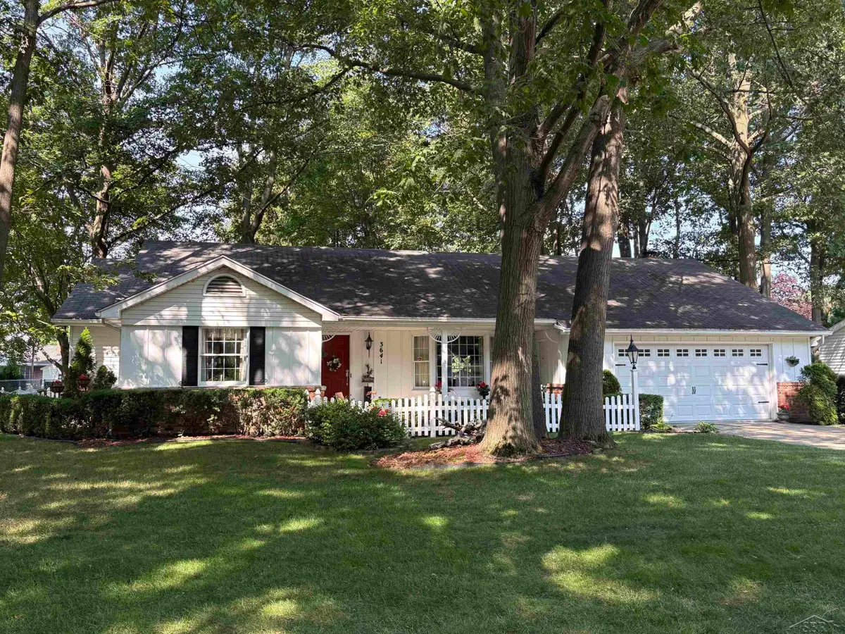 3641 Winfield DR, Saginaw, MI 48603 - #1