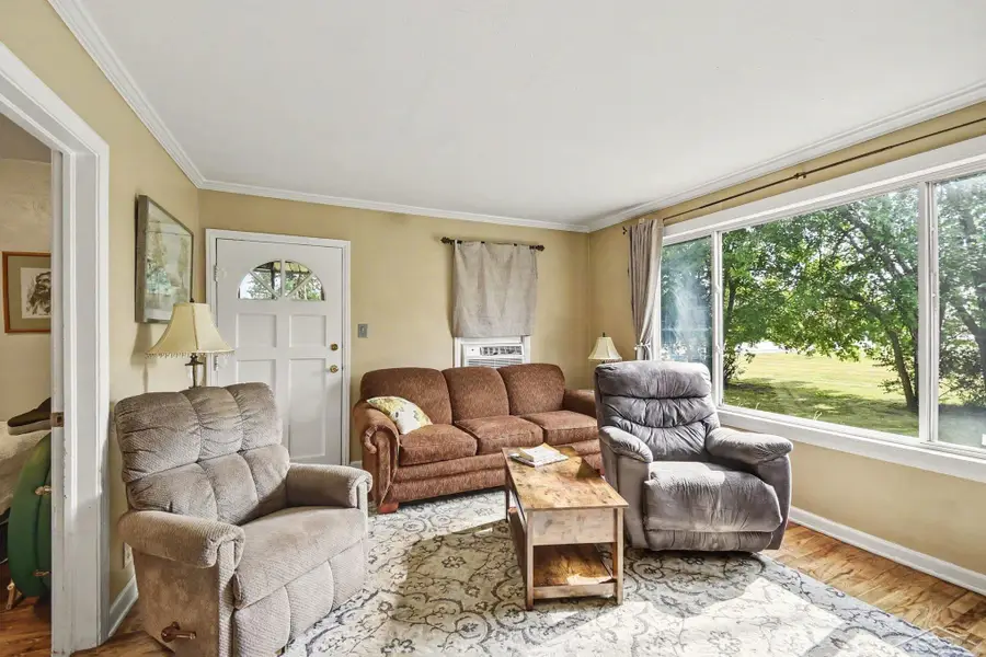 5454 Miller RD, Swartz Creek, MI 48473 - #3