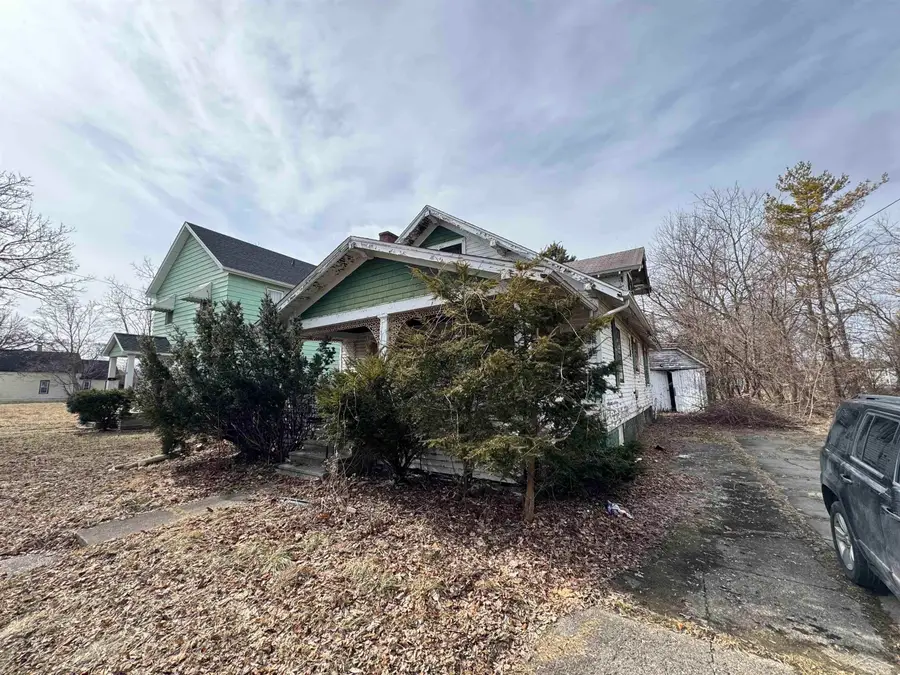 213 S 12th ST, Saginaw, MI 48601 - #2