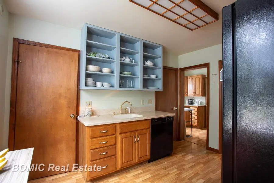 1101 S Farragut ST, Bay City, MI 48708 - #2