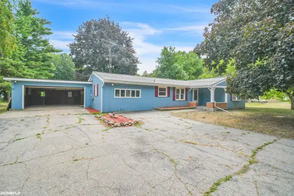 1762 Copas RD, Caledonia, MI 48867