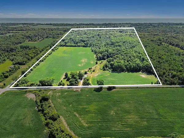 4944 N Elevator RD, Pinconning, MI 48650