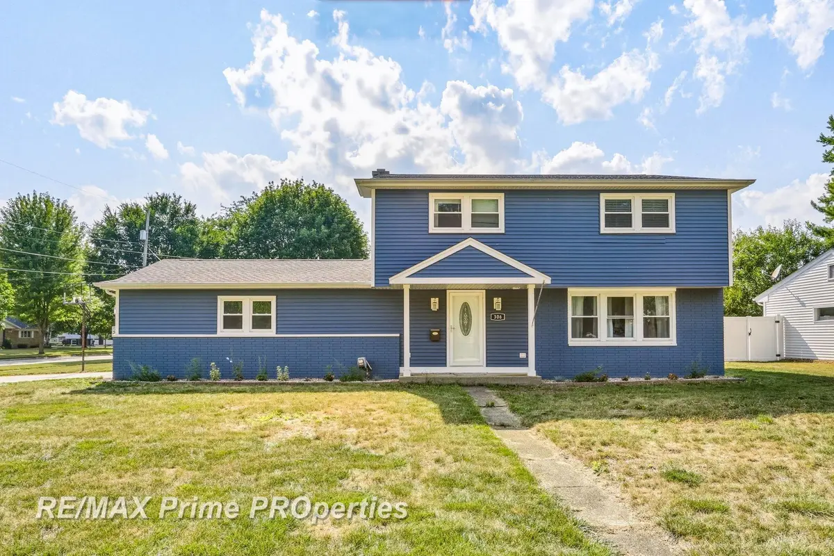 306 Sunburst DR, Frankenmuth, MI 49834 - #1