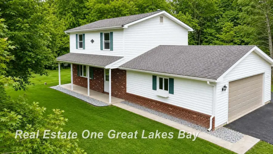 2289 S Brennan RD, Hemlock, MI 48626 - #3