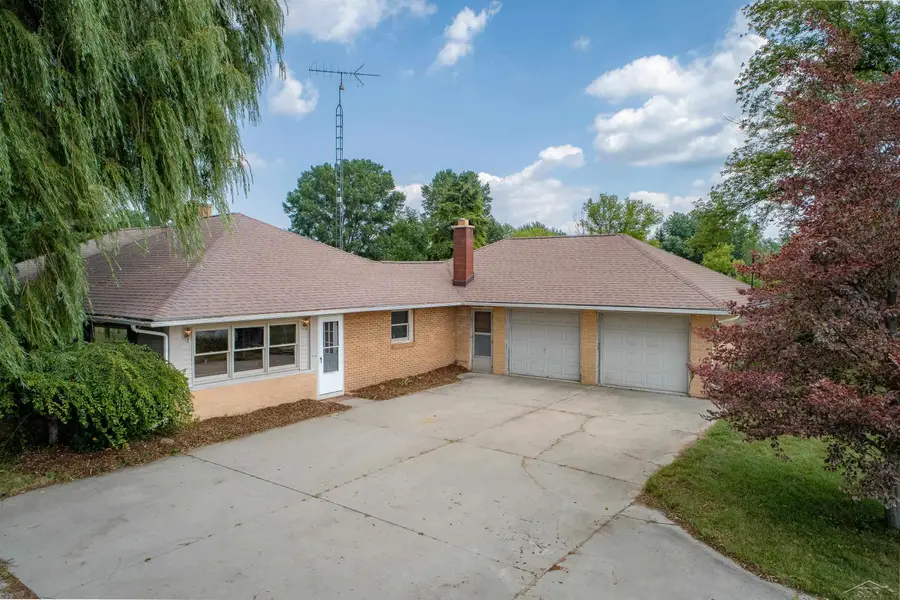 1440 N Iva RD, Hemlock, MI 48626 - #2