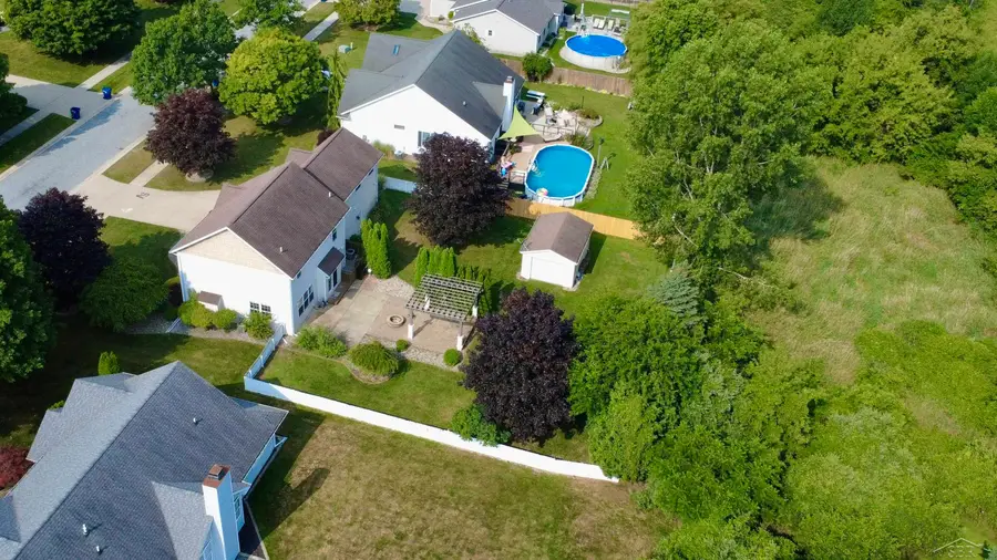 8876 Valleyview CT, Saginaw, MI 48609 - #2